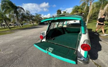 Unknown-Country-sedan-1956-Green-White-10