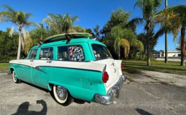 Unknown-Country-sedan-1956-Green-White-14