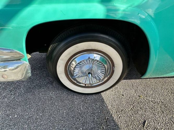 Unknown-Country-sedan-1956-Green-White-8