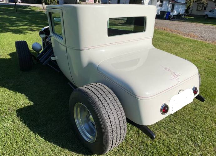 Unknown-Coupe-1922-White-14