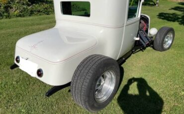 Unknown-Coupe-1922-White-8