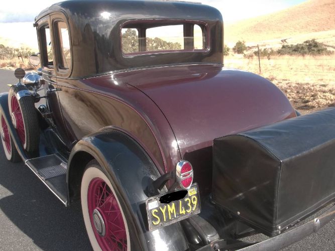 Unknown-Coupe-1931-Black-5