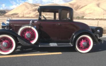 Unknown-Coupe-1931-Black-7