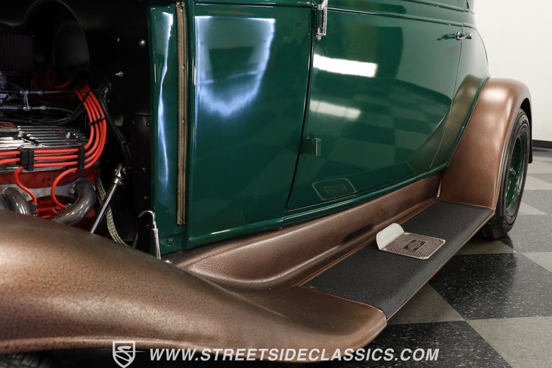 Unknown-Coupe-1931-GreenCopper-Brown-21