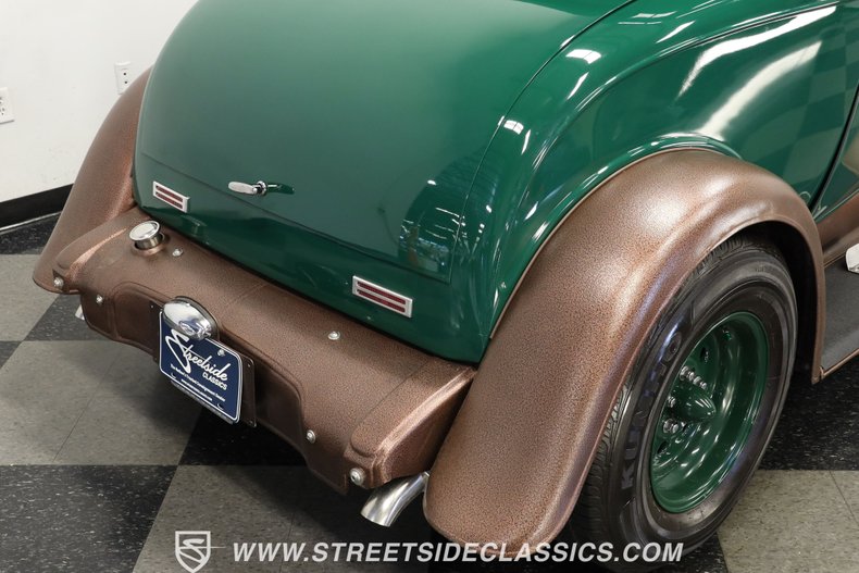 Unknown-Coupe-1931-GreenCopper-Brown-24