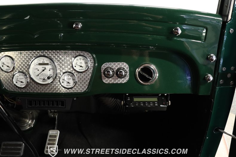 Unknown-Coupe-1931-GreenCopper-Brown-3