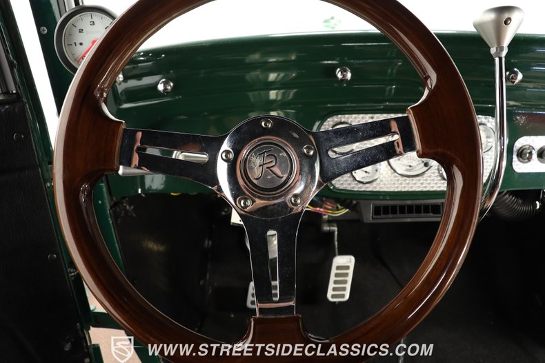 Unknown-Coupe-1931-GreenCopper-Brown-34