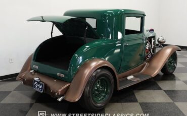 Unknown-Coupe-1931-GreenCopper-Brown-43