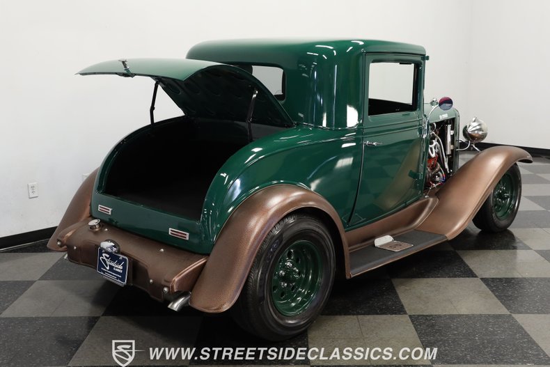 Unknown-Coupe-1931-GreenCopper-Brown-43