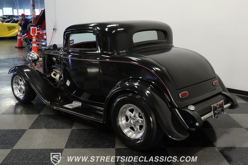 Unknown-Coupe-1932-Black-Tan-10