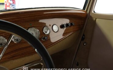 Unknown-Coupe-1932-Black-Tan-17