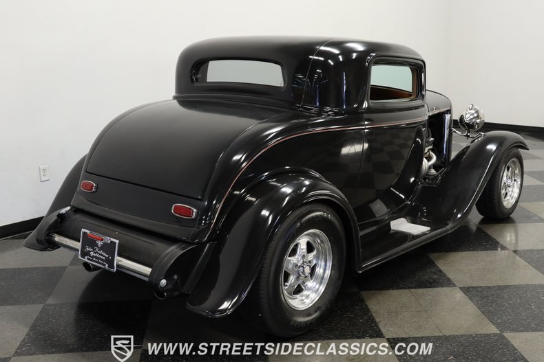 Unknown-Coupe-1932-Black-Tan-19