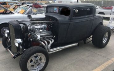 Unknown-Coupe-1932-Black-Tan-2