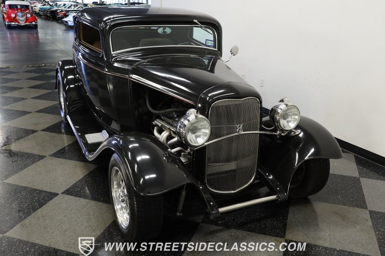Unknown-Coupe-1932-Black-Tan-23
