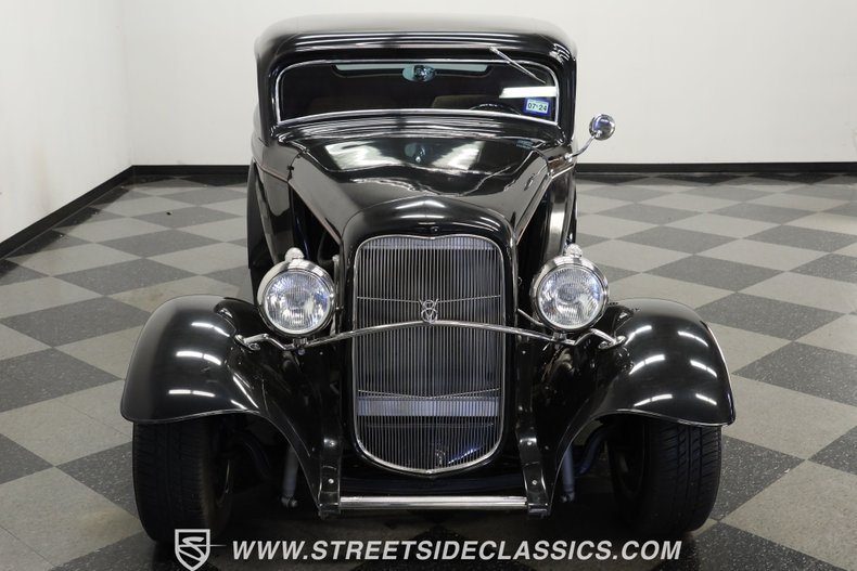Unknown-Coupe-1932-Black-Tan-24