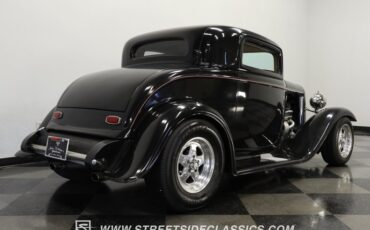 Unknown-Coupe-1932-Black-Tan-32