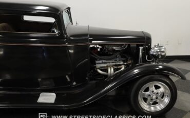Unknown-Coupe-1932-Black-Tan-4