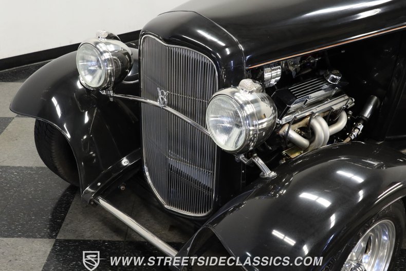 Unknown-Coupe-1932-Black-Tan-48