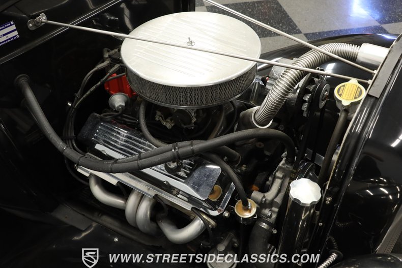 Unknown-Coupe-1932-Black-Tan-7