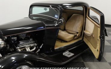 Unknown-Coupe-1932-Black-Tan-8