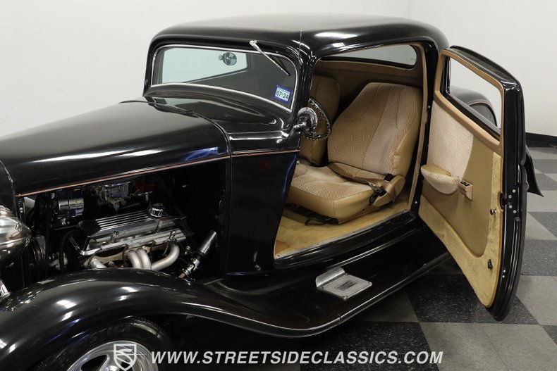 Unknown-Coupe-1932-Black-Tan-8