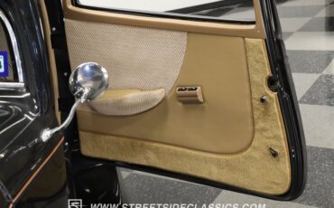 Unknown-Coupe-1932-Black-Tan-9