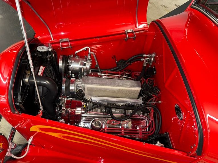 Unknown-Coupe-1932-Red-Tan-28