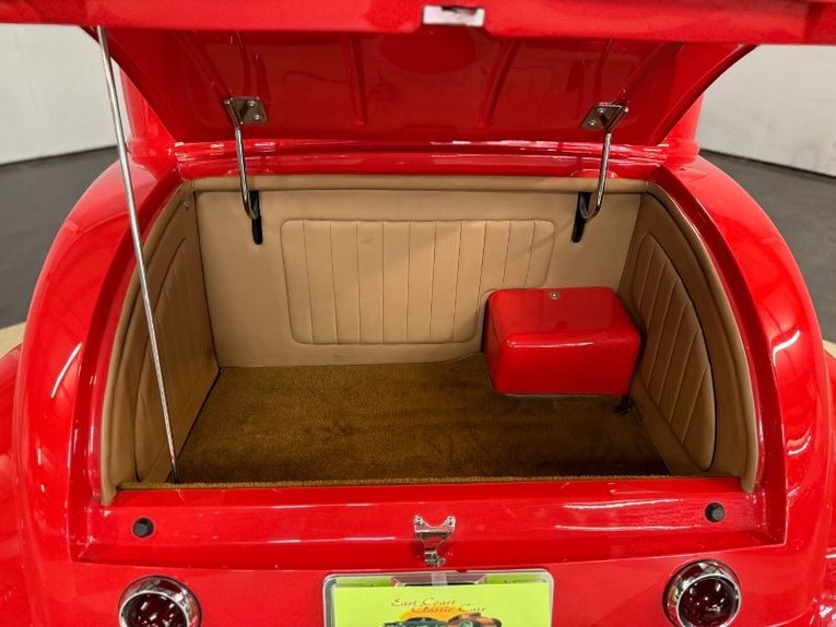 Unknown-Coupe-1932-Red-Tan-41