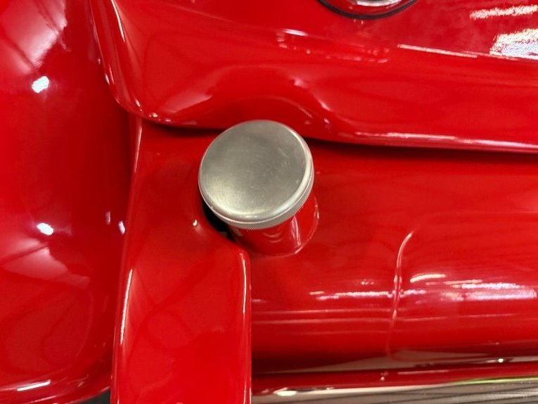 Unknown-Coupe-1932-Red-Tan-45