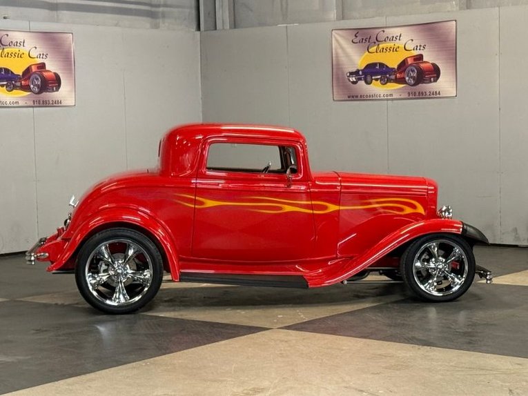Unknown-Coupe-1932-Red-Tan-8