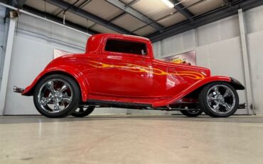 Unknown-Coupe-1932-Red-Tan-9