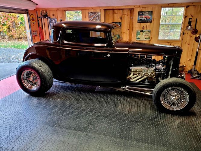 Unknown-Coupe-1933-Root-Beer-Brown-1