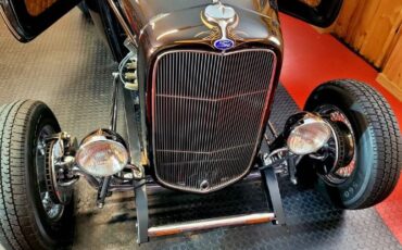 Unknown-Coupe-1933-Root-Beer-Brown-10