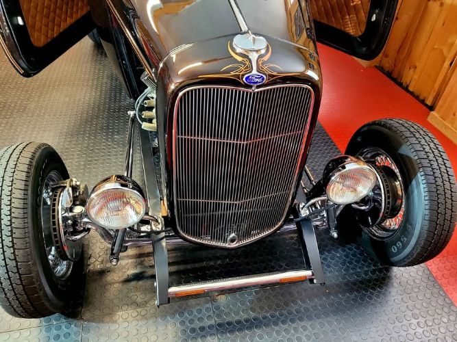 Unknown-Coupe-1933-Root-Beer-Brown-10