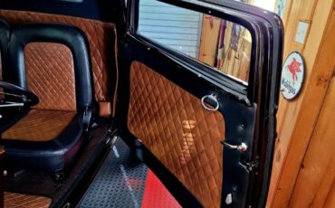 Unknown-Coupe-1933-Root-Beer-Brown-11