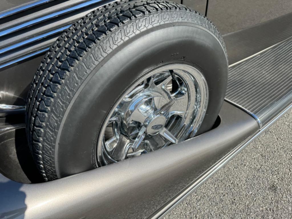 Unknown-Coupe-1934-Silver-Gray-leather-24