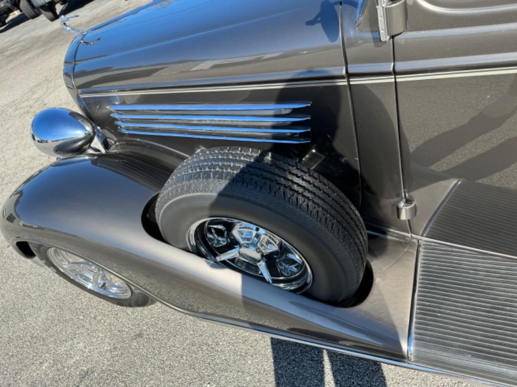 Unknown-Coupe-1934-Silver-Gray-leather-25