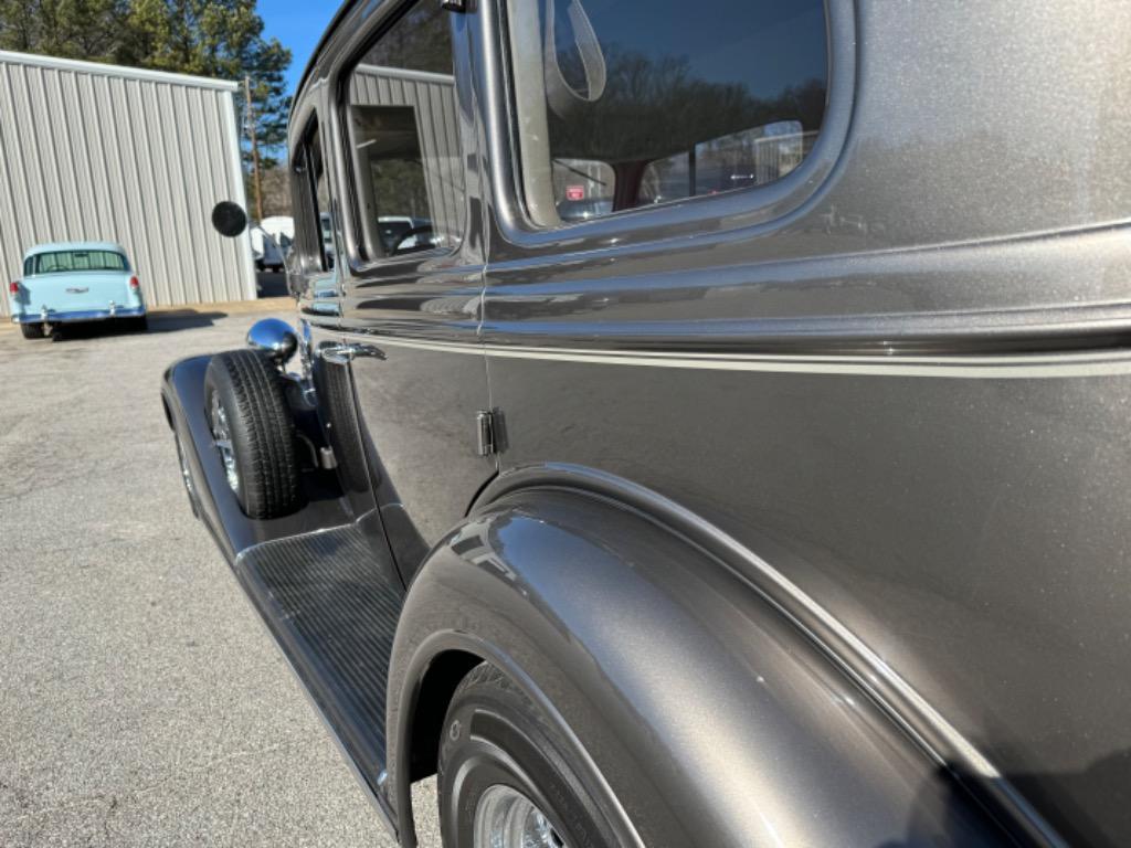 Unknown-Coupe-1934-Silver-Gray-leather-29