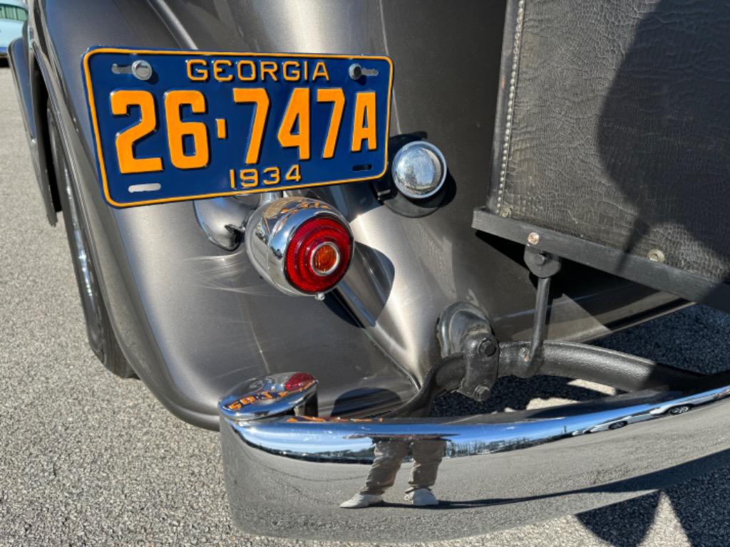 Unknown-Coupe-1934-Silver-Gray-leather-3