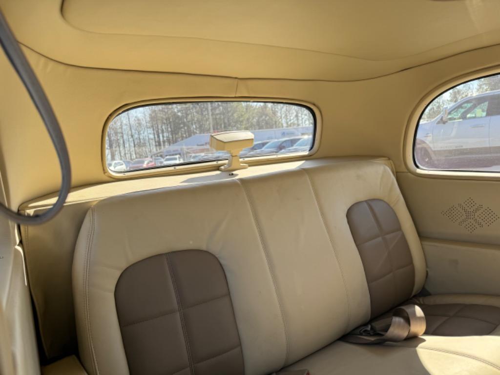 Unknown-Coupe-1934-Silver-Gray-leather-35