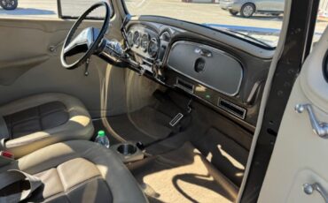 Unknown-Coupe-1934-Silver-Gray-leather-44