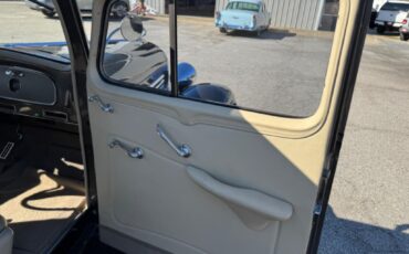 Unknown-Coupe-1934-Silver-Gray-leather-45