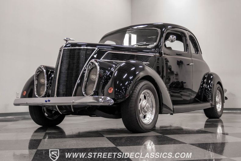 Unknown-Coupe-1937-Black-Tan-19