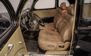 Unknown-Coupe-1937-Black-Tan-34