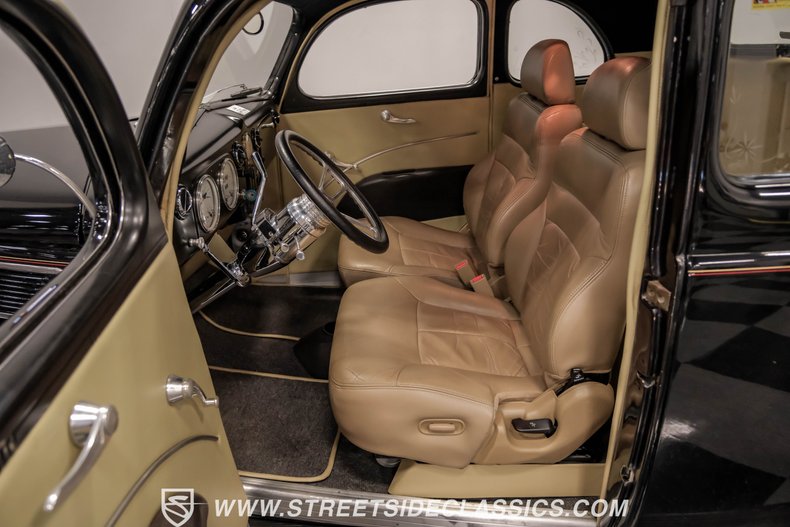 Unknown-Coupe-1937-Black-Tan-34