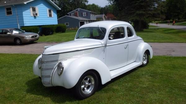 Unknown-Coupe-1938-White-RedTan-1