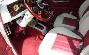Unknown-Coupe-1938-White-RedTan-16