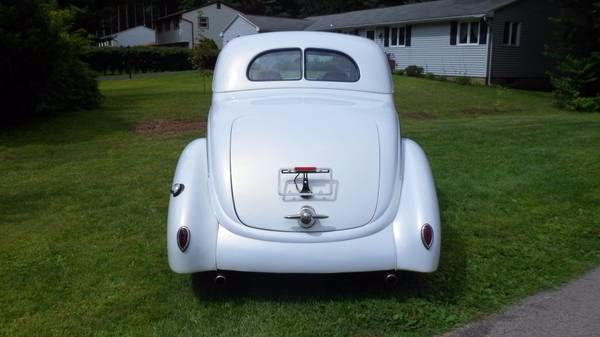 Unknown-Coupe-1938-White-RedTan-2