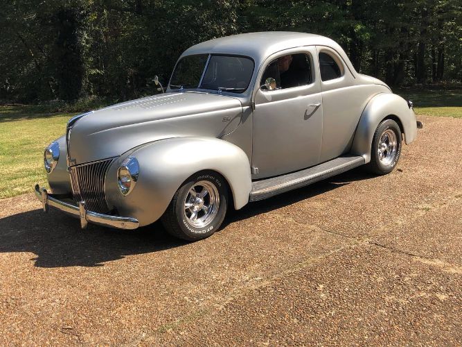 Unknown-Coupe-1940-Silver