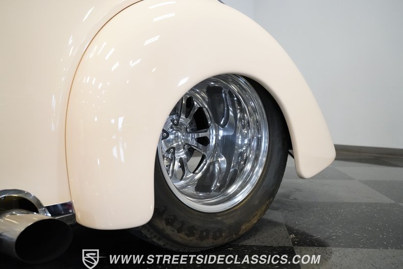 Unknown-Coupe-1941-Deep-plum-candy-coral-13